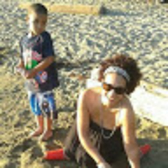 Meet your Posher, Ruth - Picture 1 of 1